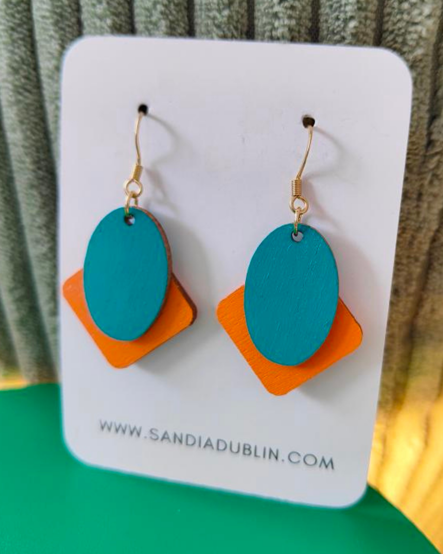 WOODEN MINT SUMMER EARRINGS