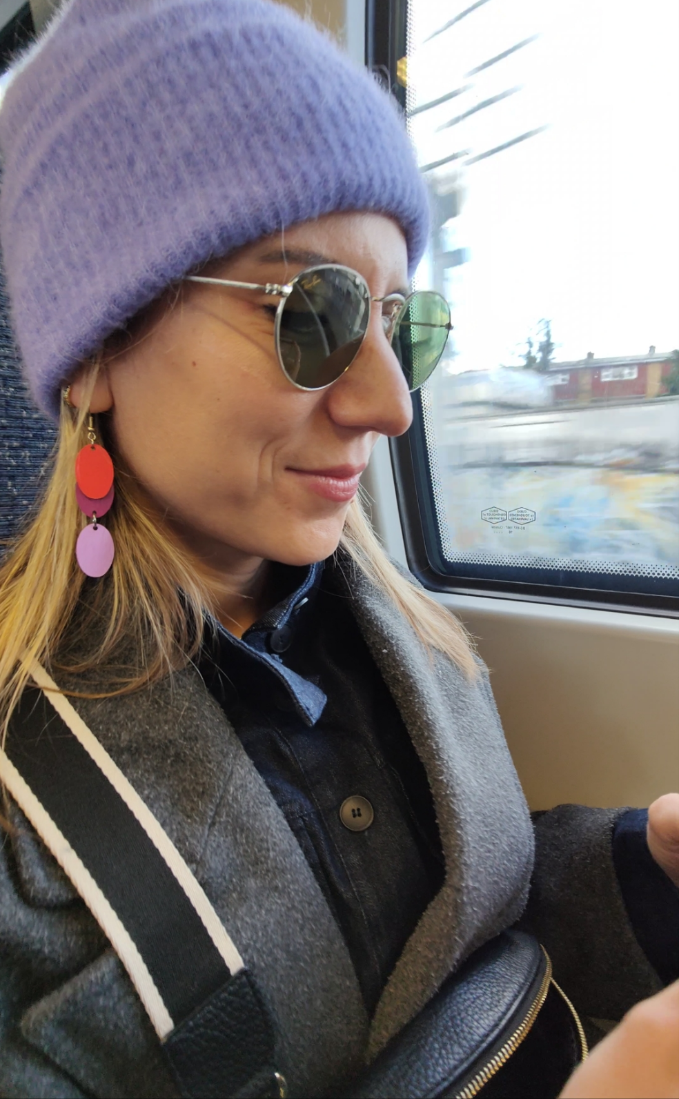 RETRO LIVING EARRINGS