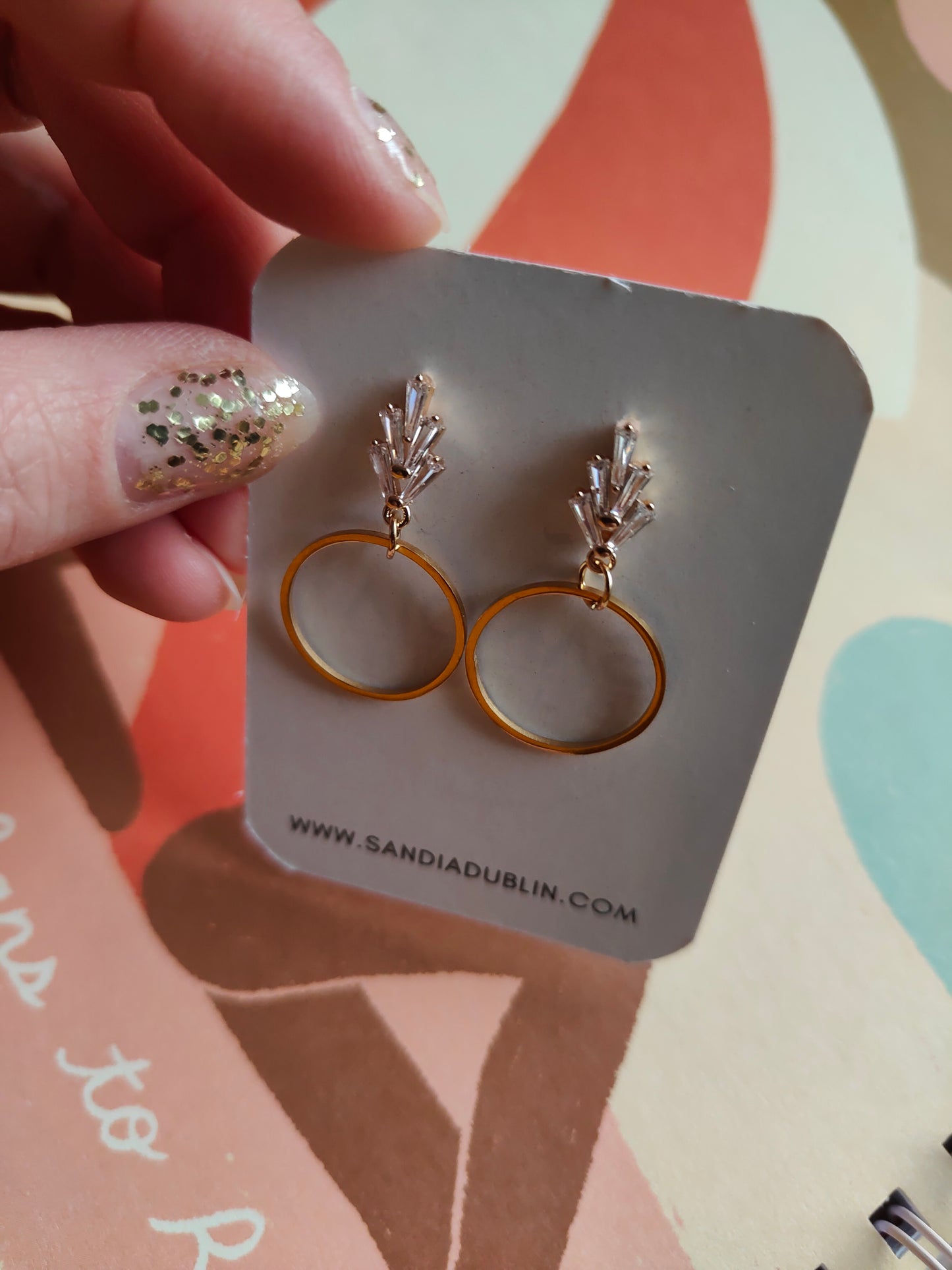QUEEN EARRINGS