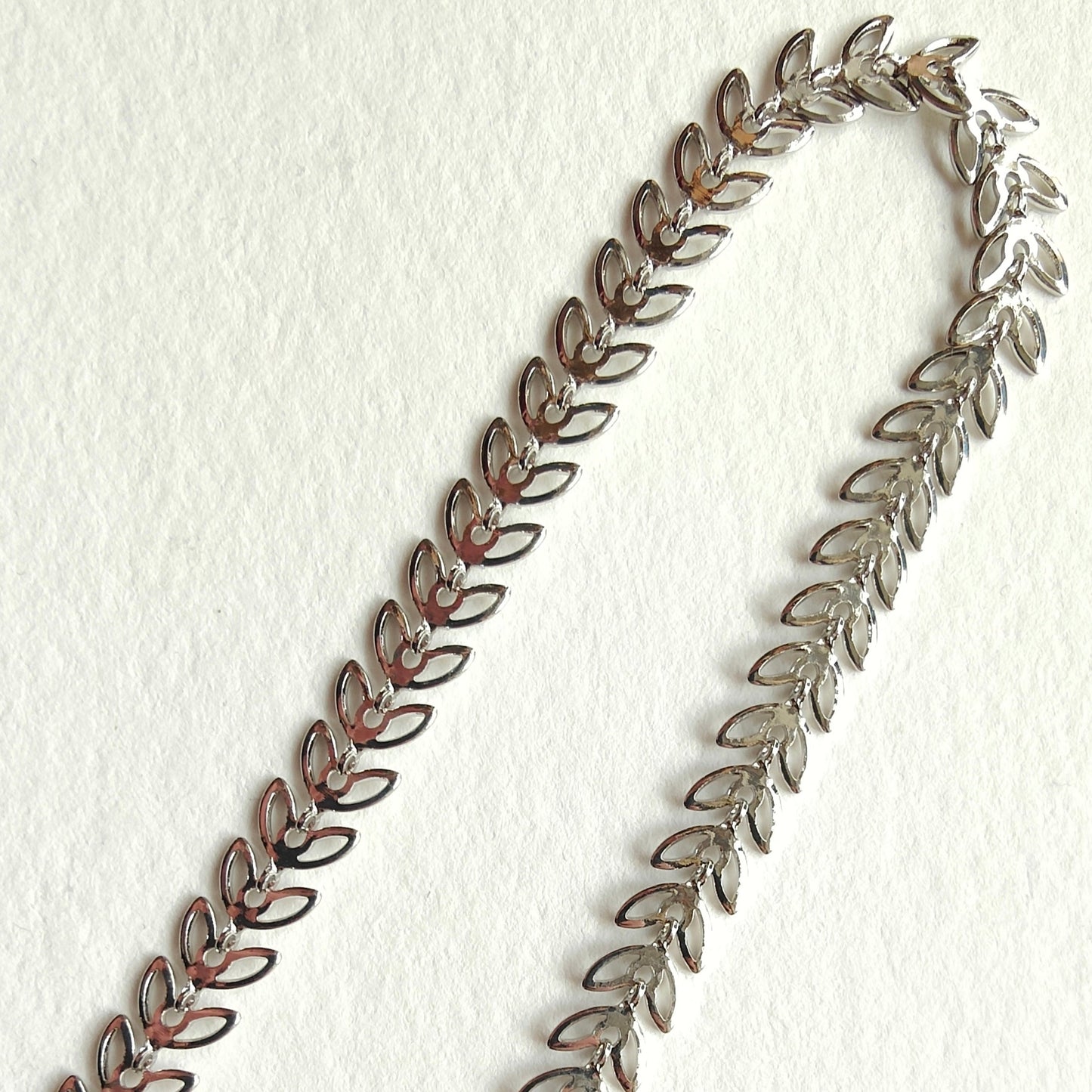 GOLDEN CROWN NECKLACE