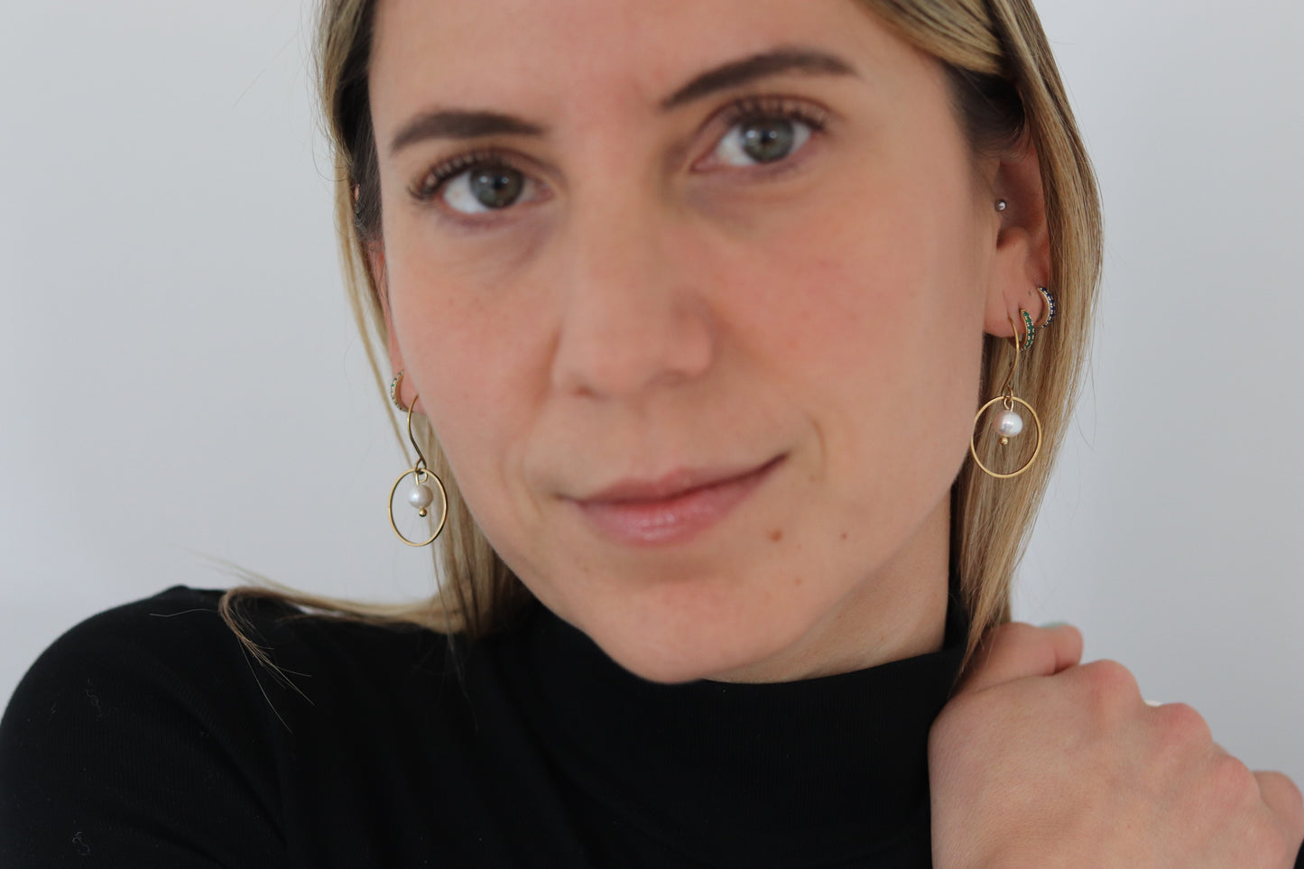 ONE PEARL EARRINGS