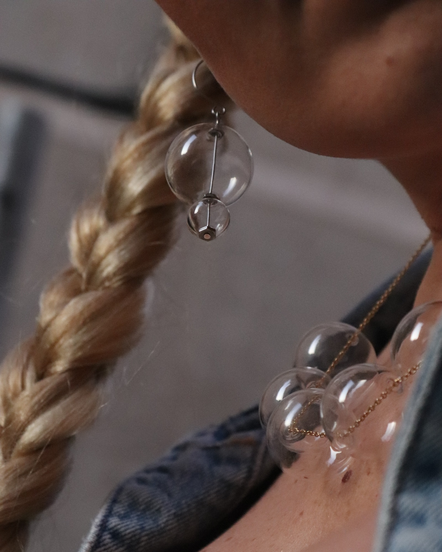 BUBBLES TRANSPARENT NECKLACES