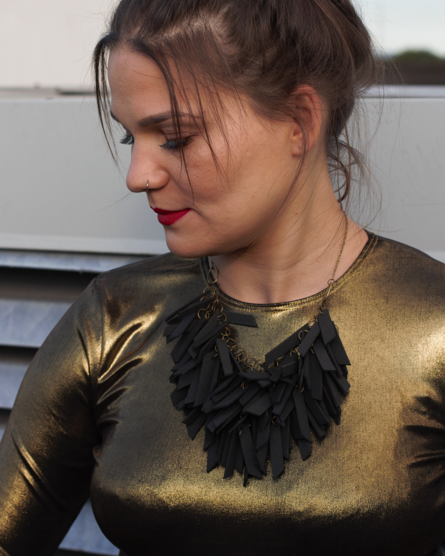 BLACK EXTREMELY LIGHT WEIGHT NECKLACE