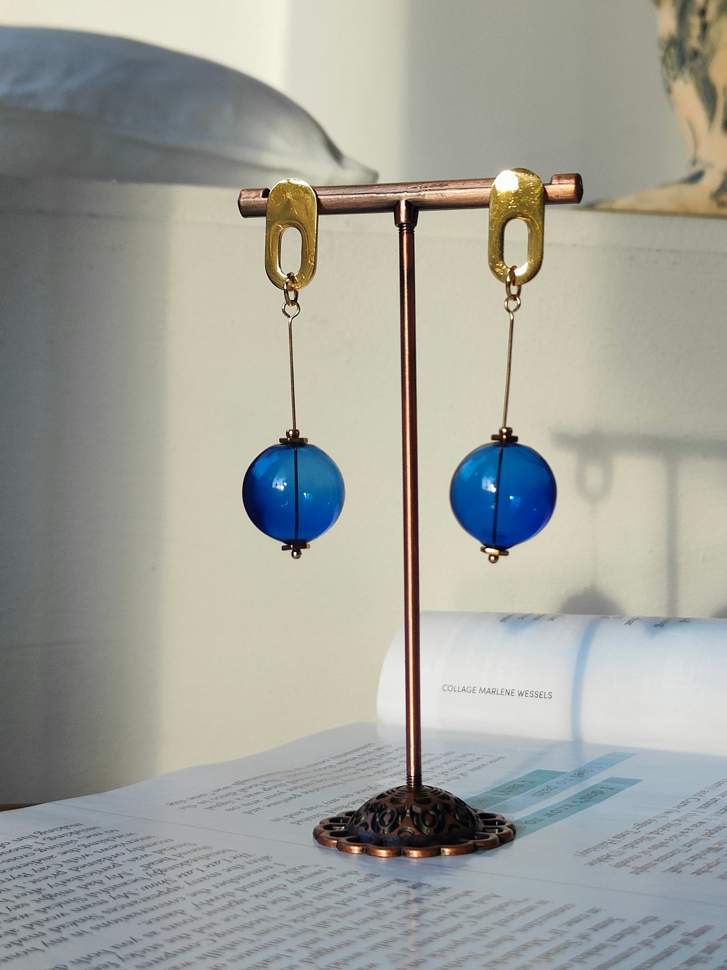 RETRO BLUE BUBBLE EARRINGS