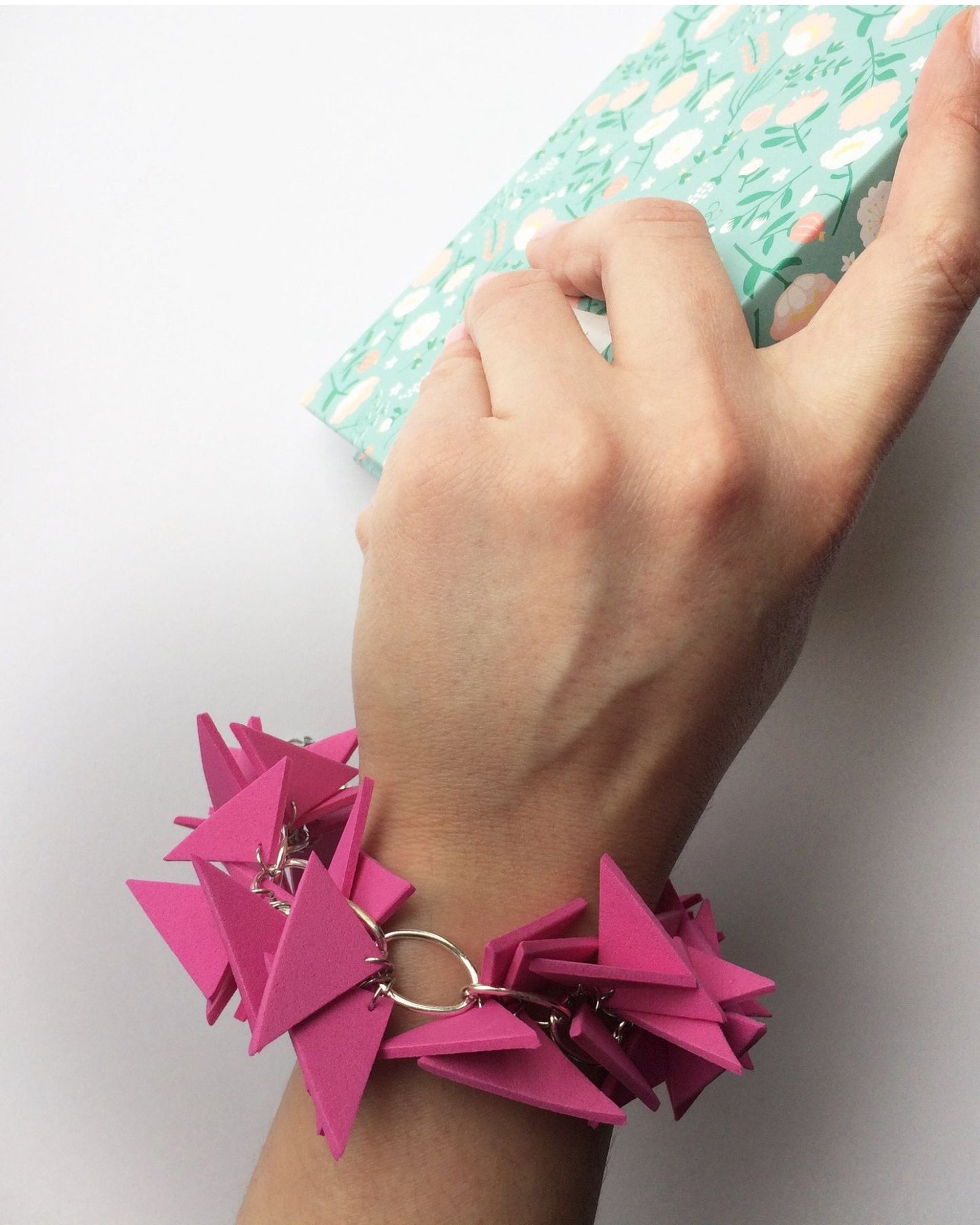 PINK TRIANGLES BRACELET