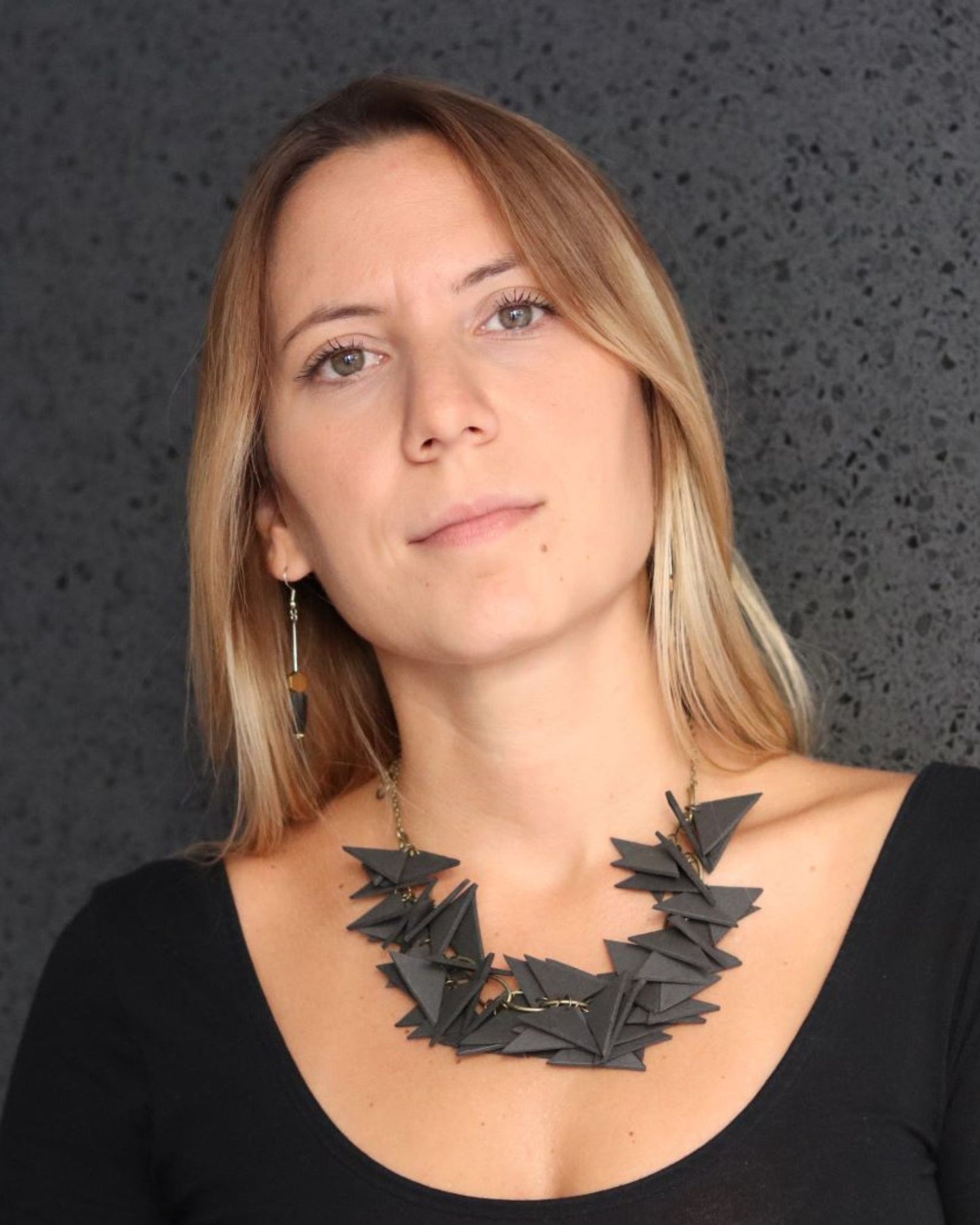 BLACK TRIANGLES SOFT NECKLACE