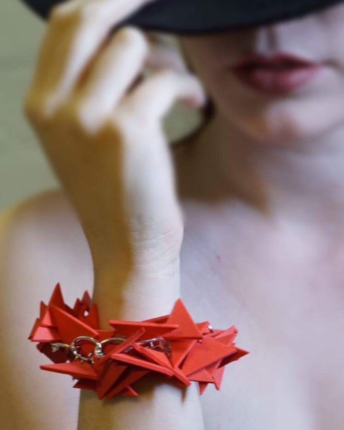 RED TRIANGLES BRACELET