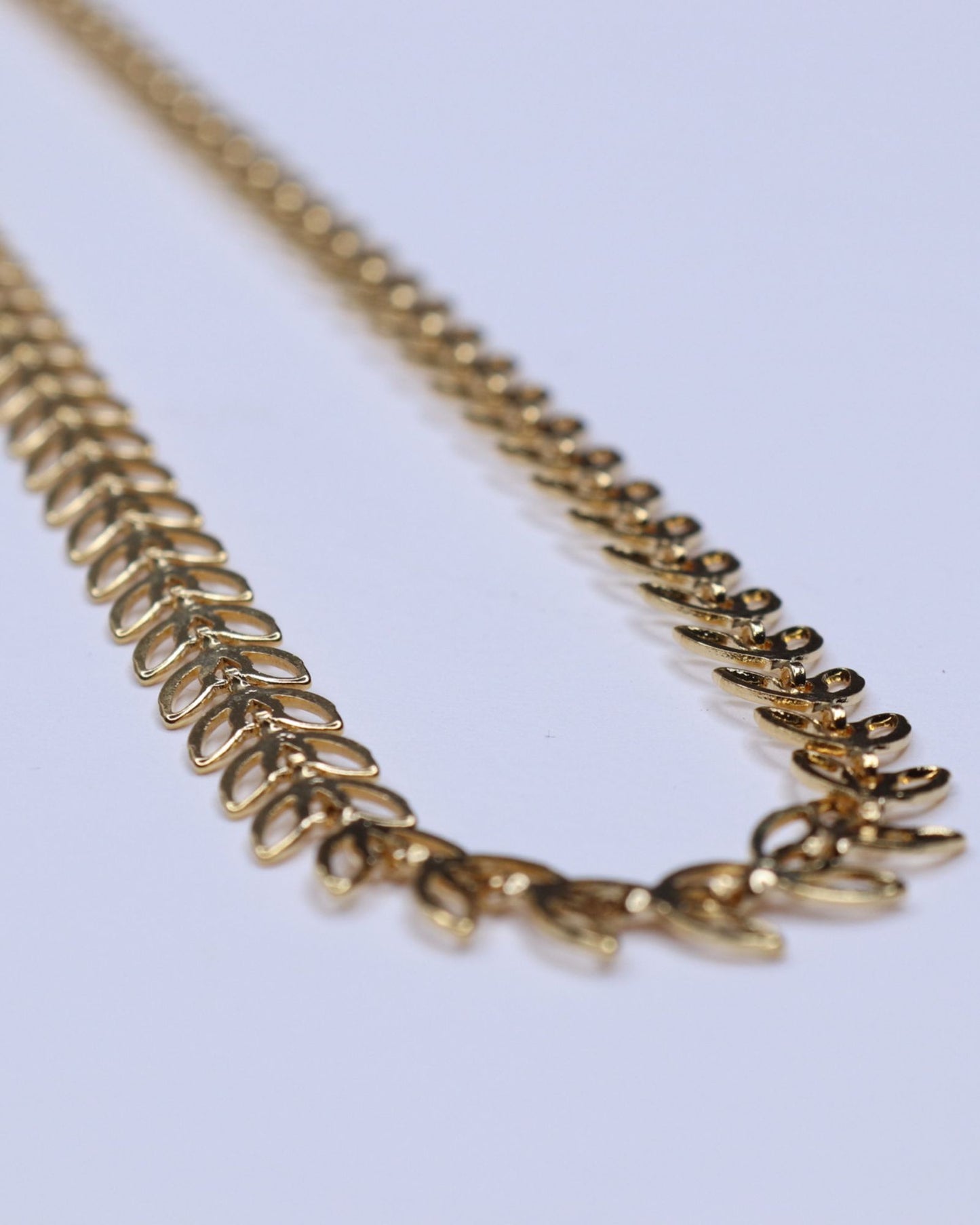 GOLDEN CROWN NECKLACE