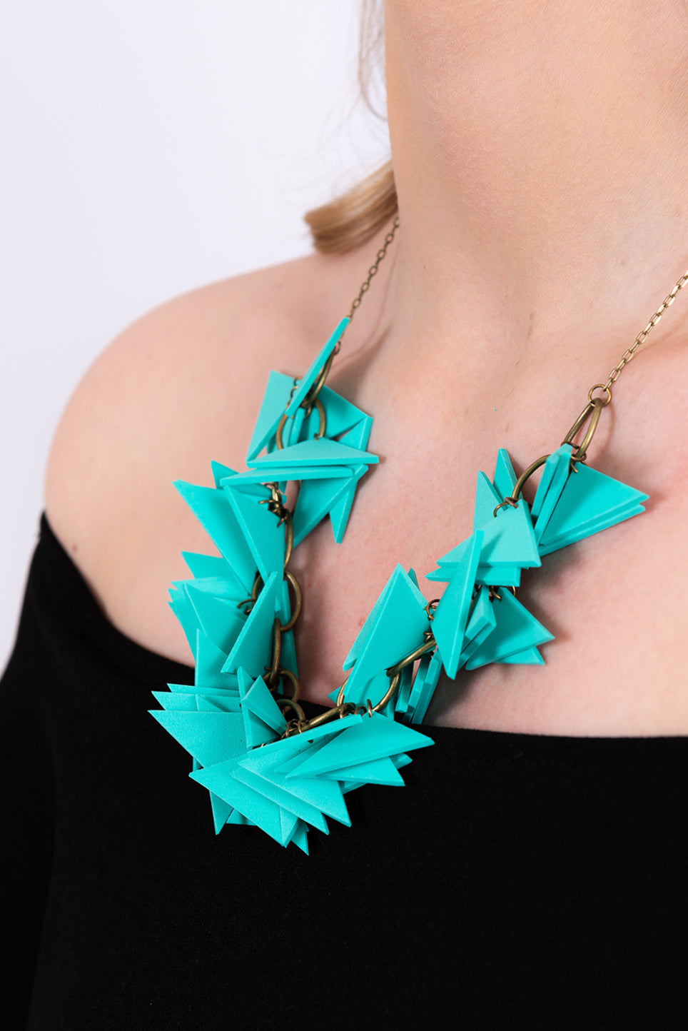 TURQUOISE TRIANGLES SOFT NECKLACE