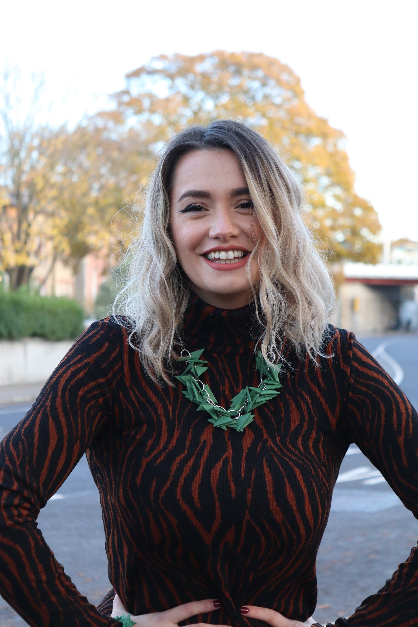 DARK GREEN SOFT NECKLACE