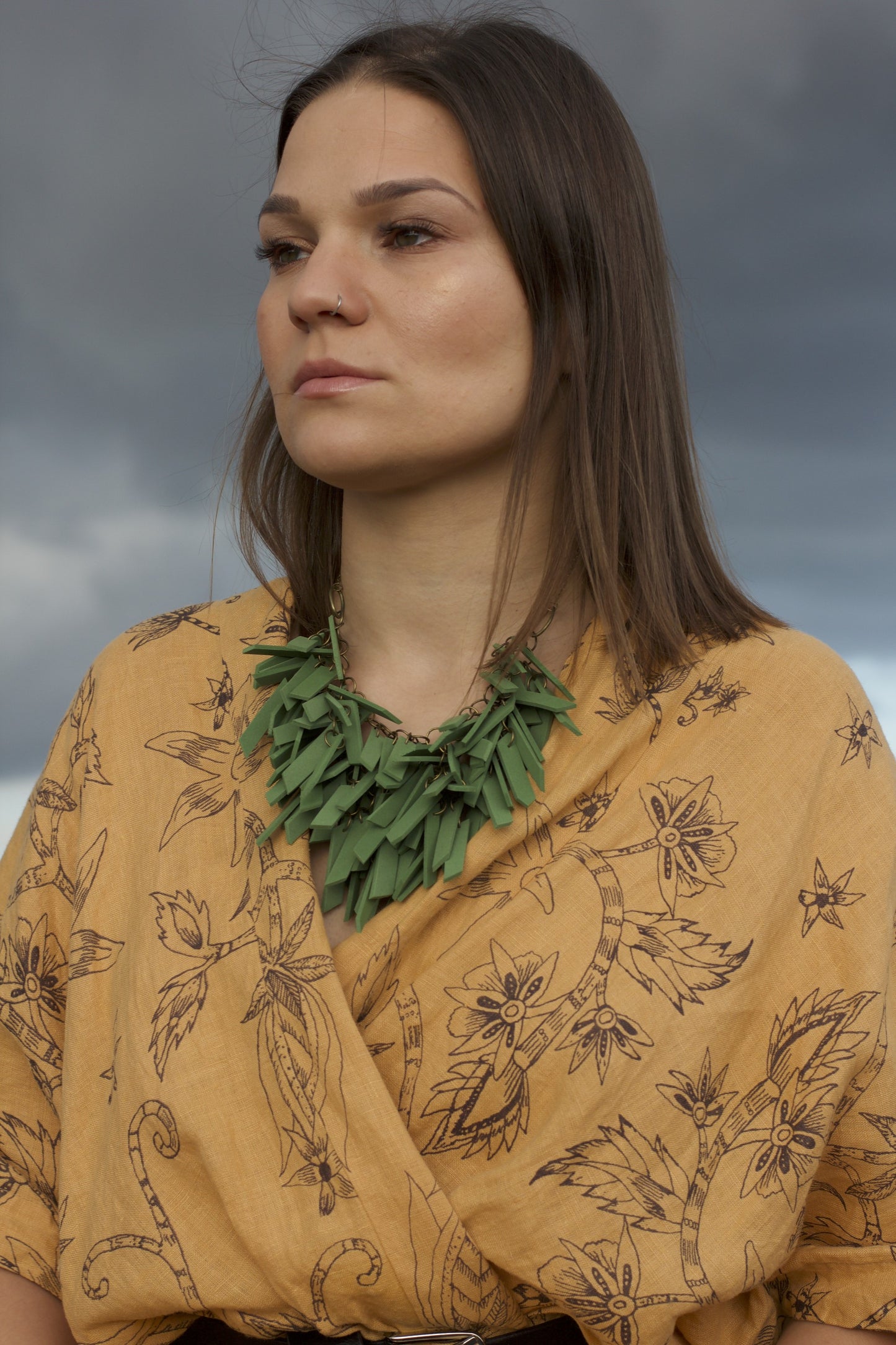 GREEN WATERFALL EXTREMELY LIGHT WEIGHT NECKLACE