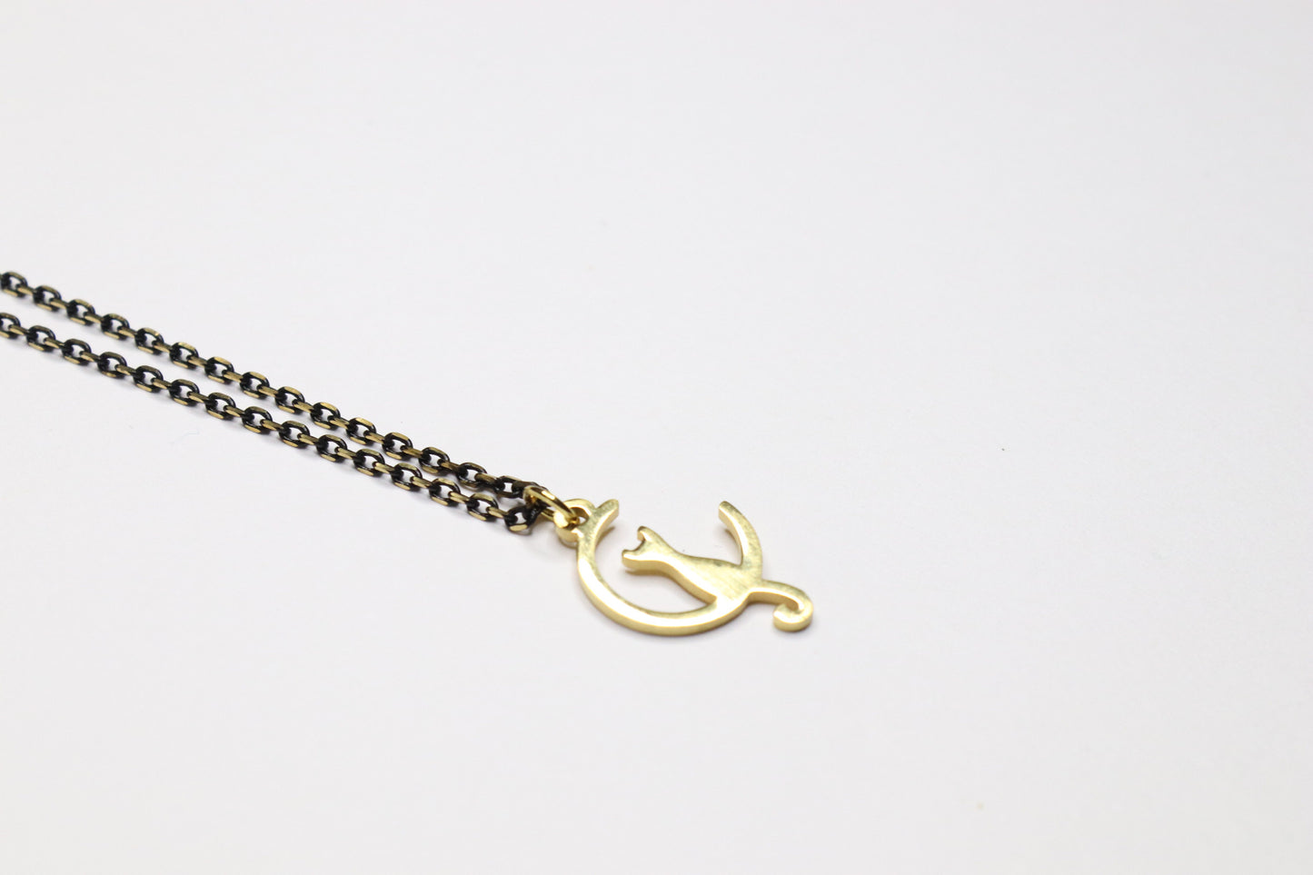 CAT ON THE MOON NECKLACE