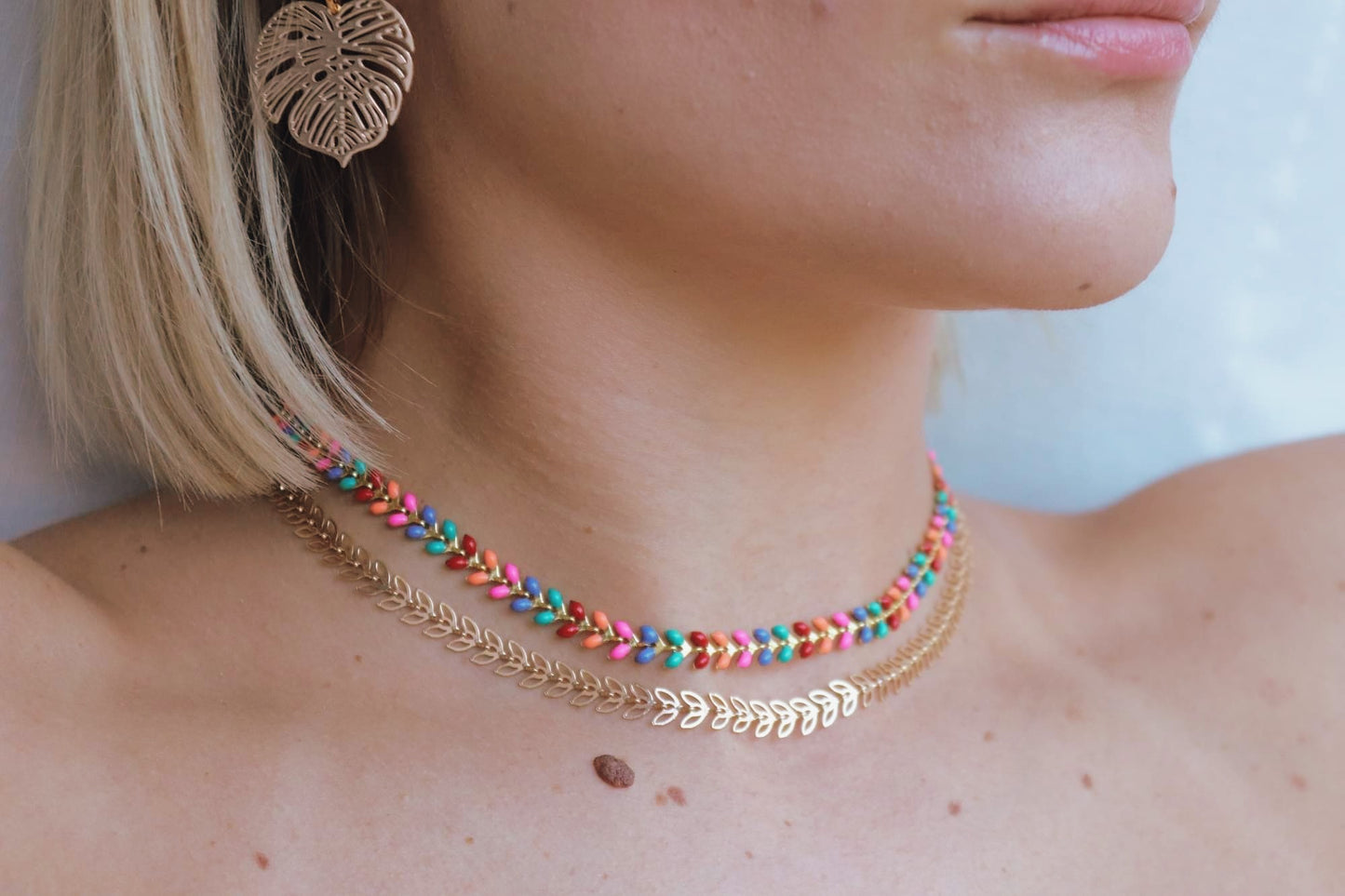 GOLDEN CROWN NECKLACE