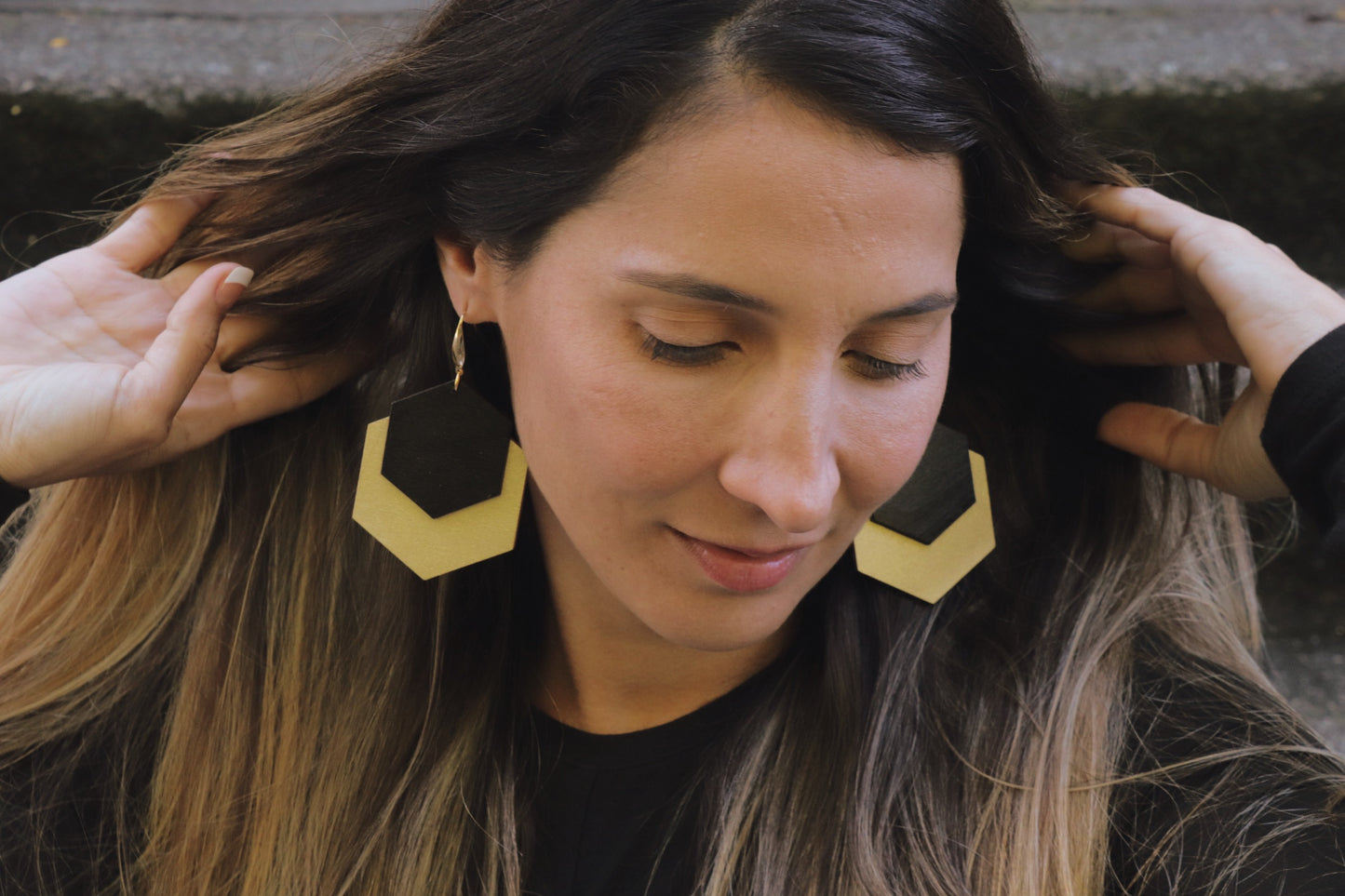 GOLDEN NIGHT EARRINGS
