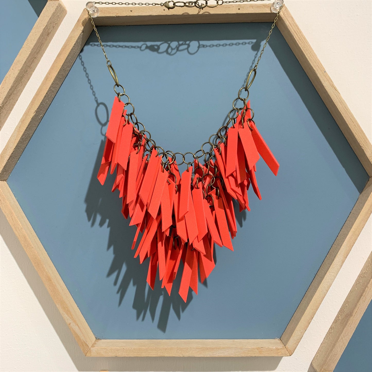RED EXTREMELY LIGHT WEIGHT NECKLACE