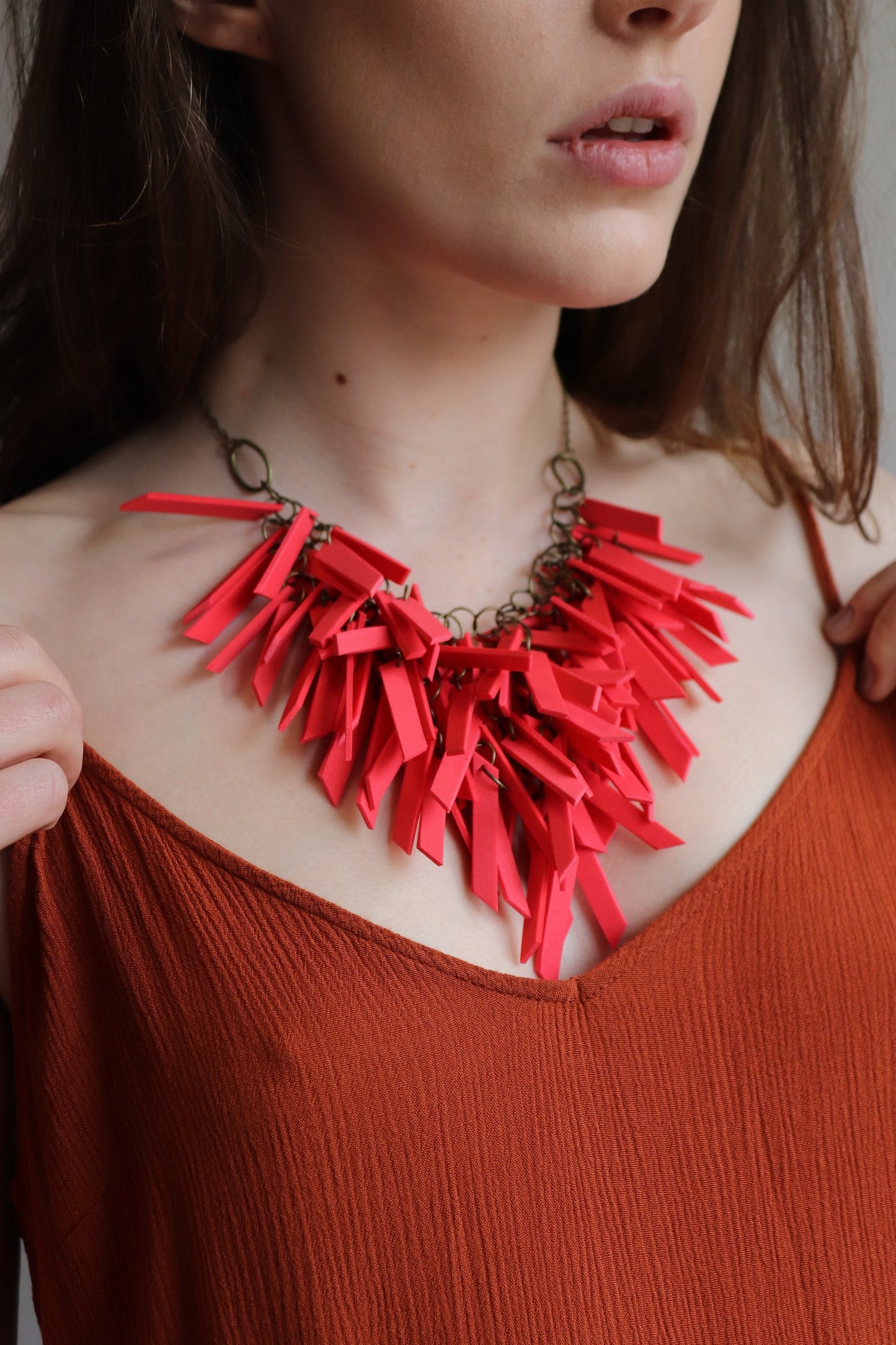 RED EXTREMELY LIGHT WEIGHT NECKLACE