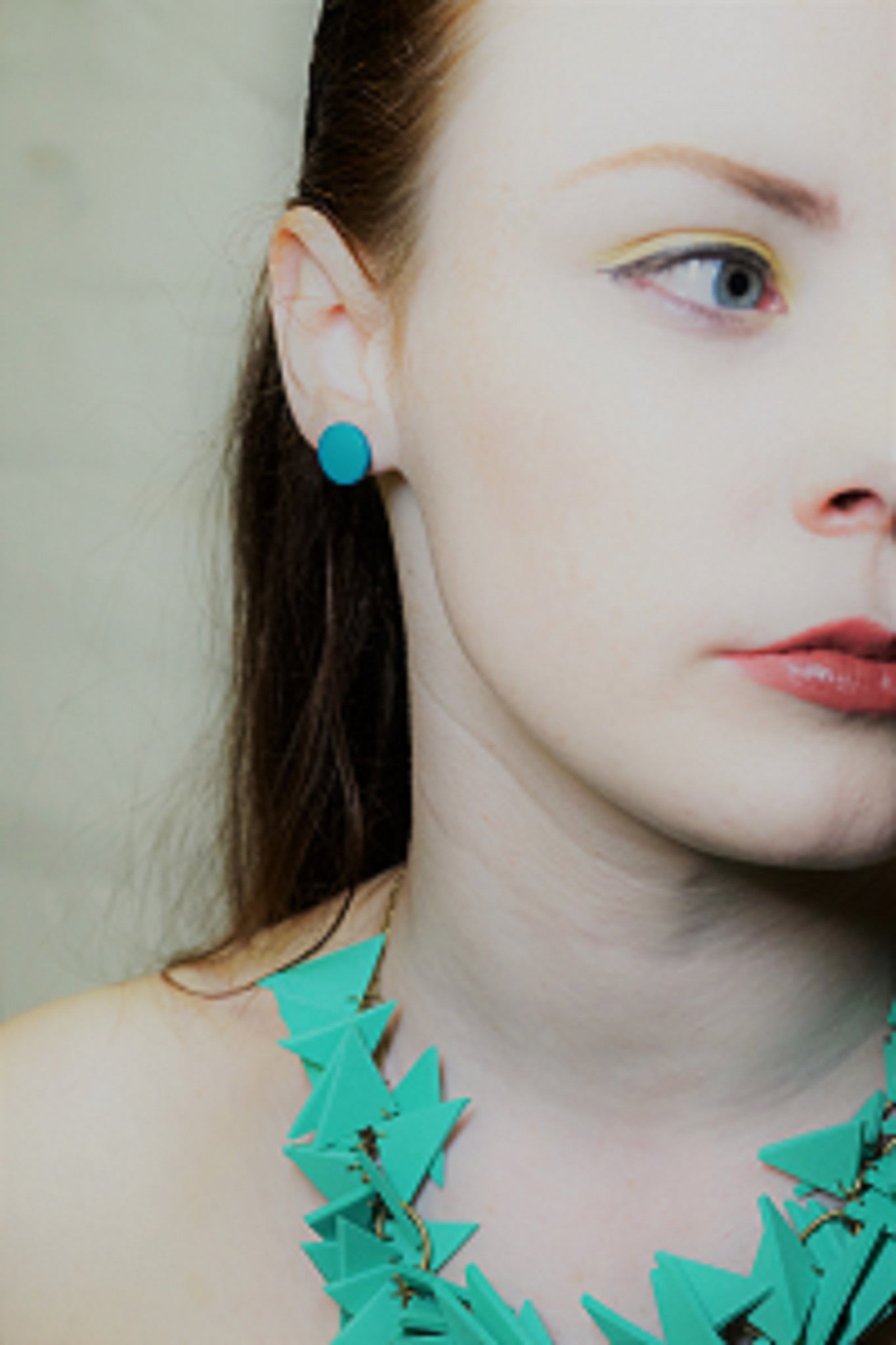 TURQUOISE TRIANGLES SOFT NECKLACE