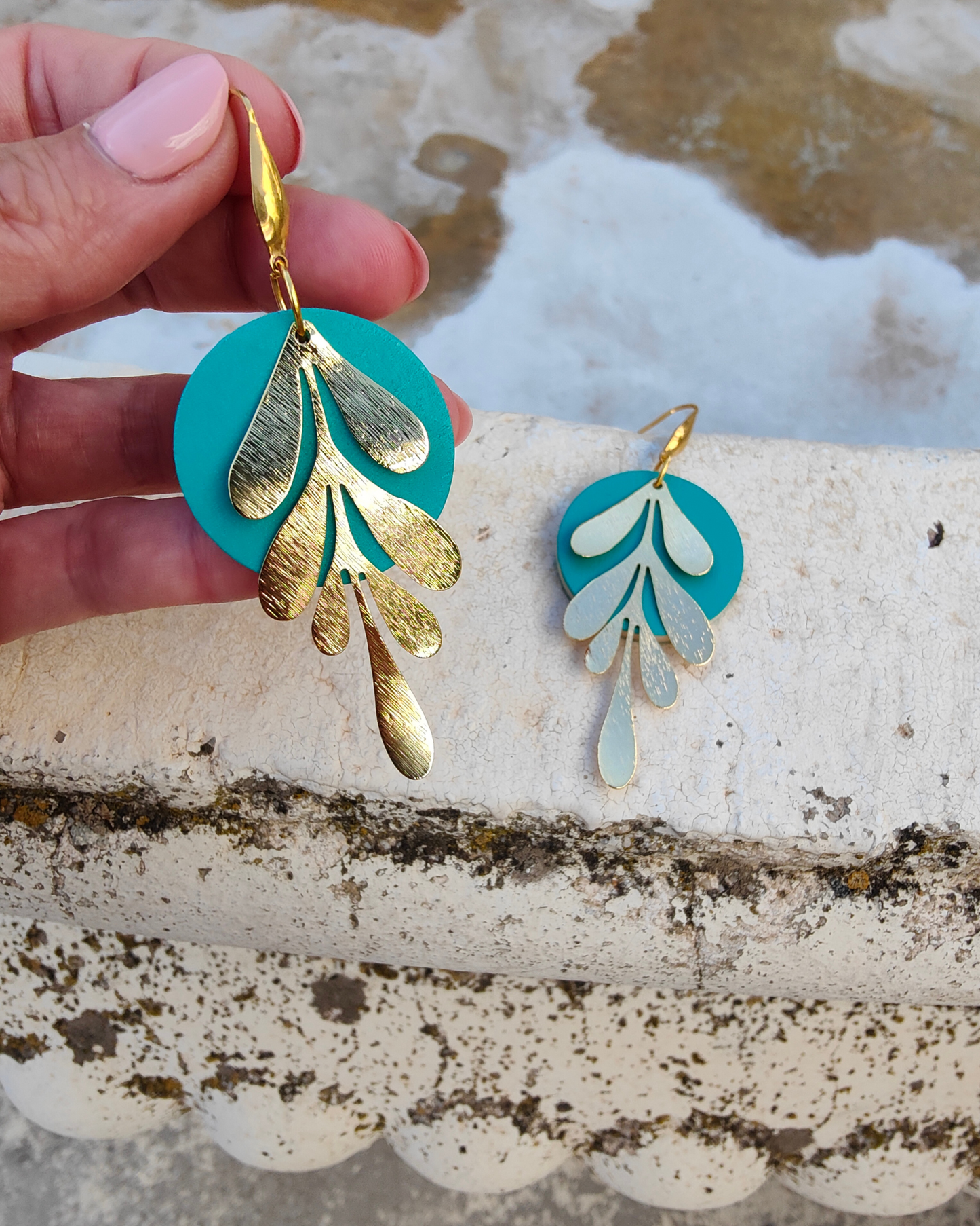 SLEEK TURQUOISE EARRINGS