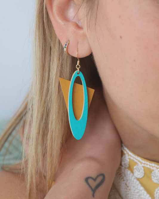 RETRO TROP EARRINGS