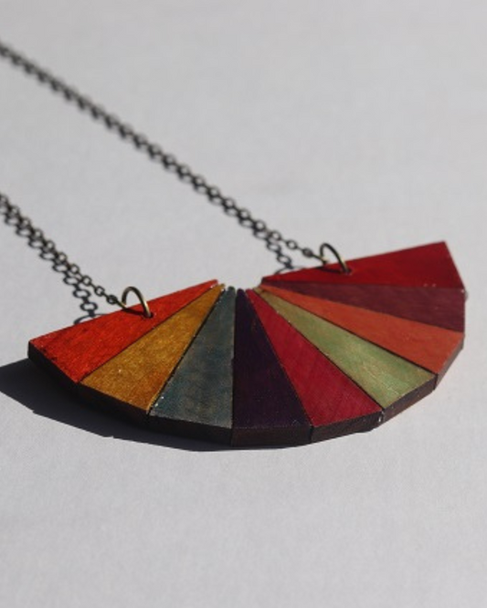 WOODEN MULTICOLOUR NECKLACE