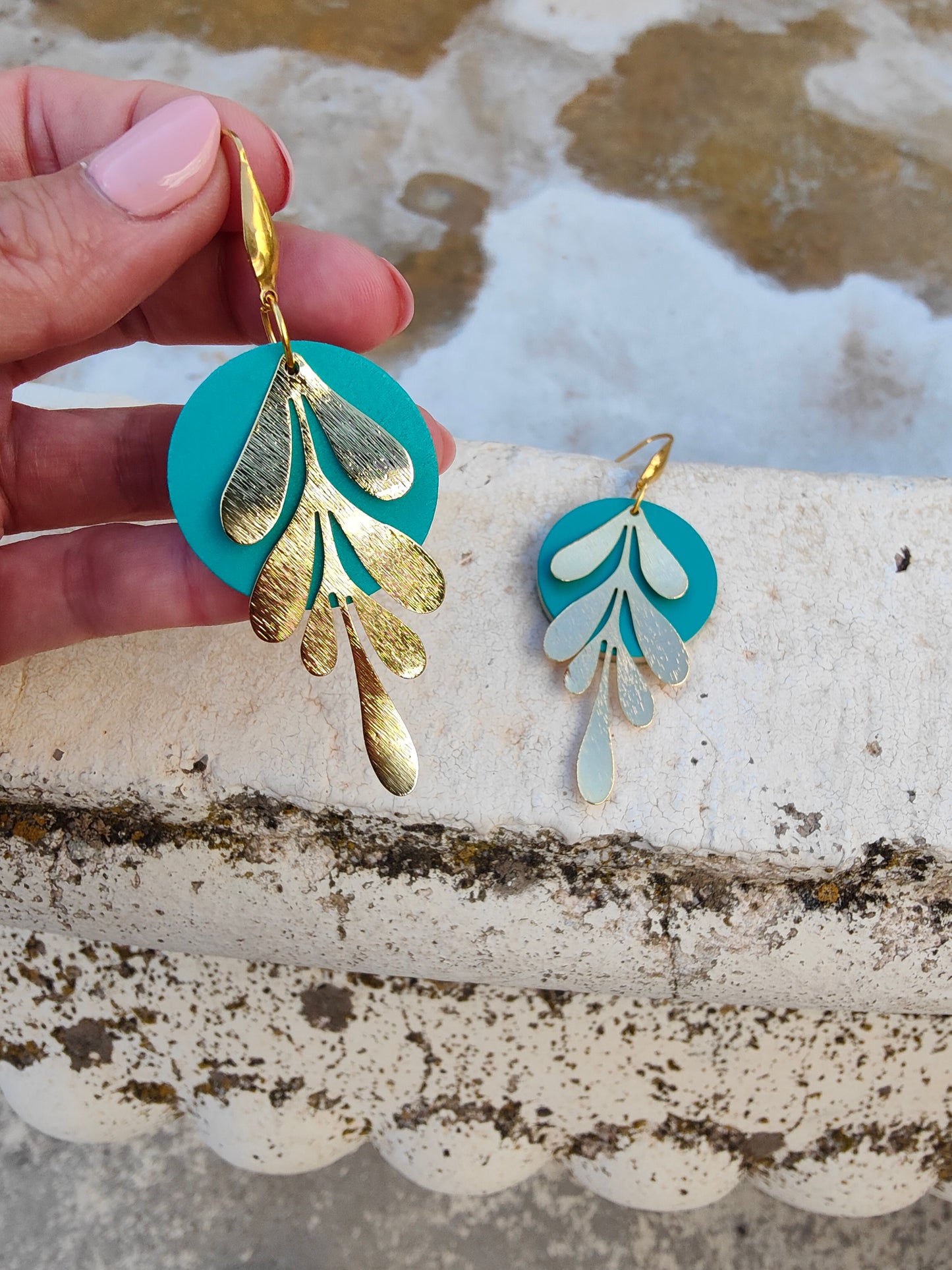 SLEEK TURQUOISE EARRINGS