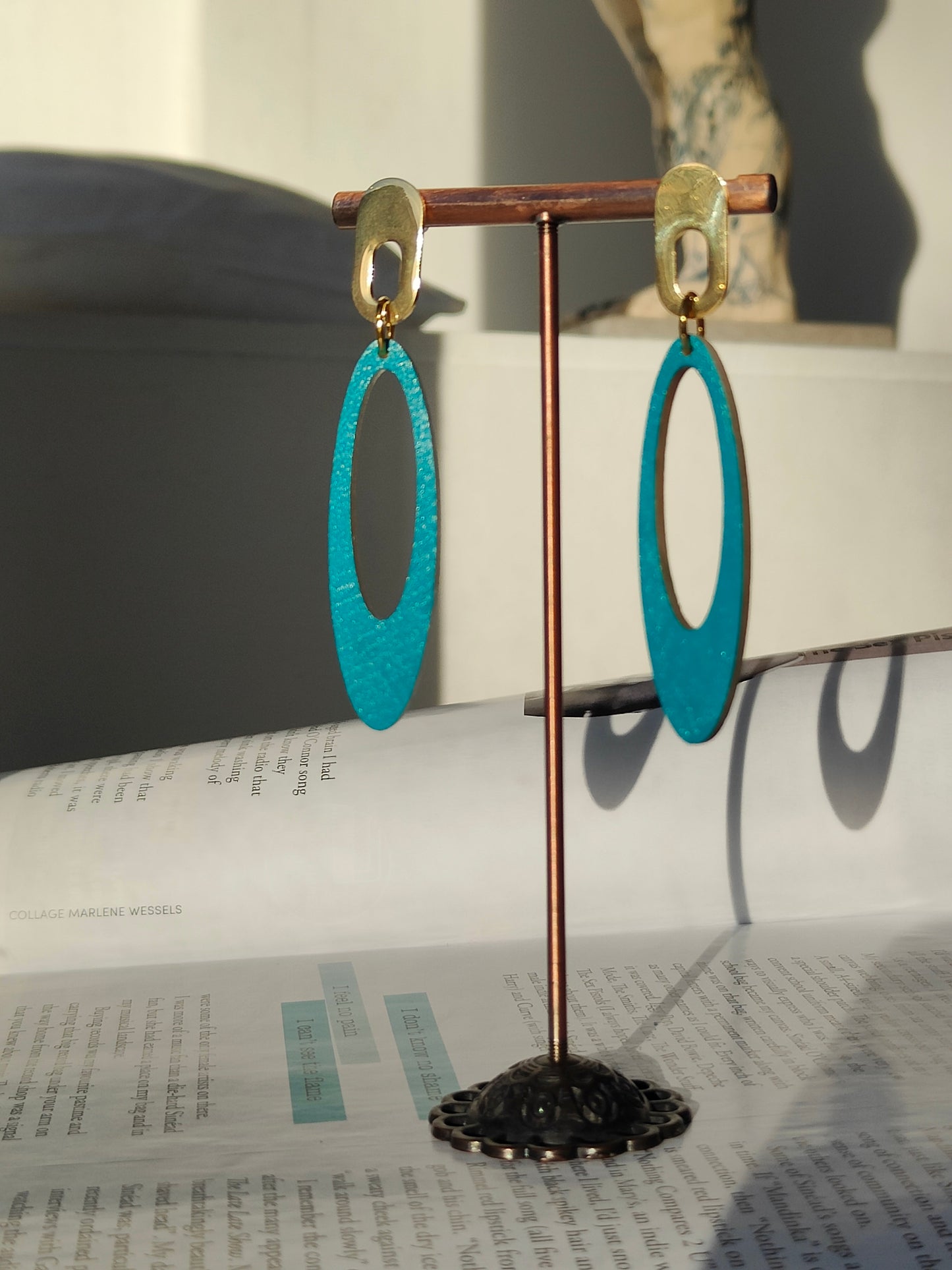 BRIGHT TURQUOISE EARRINGS