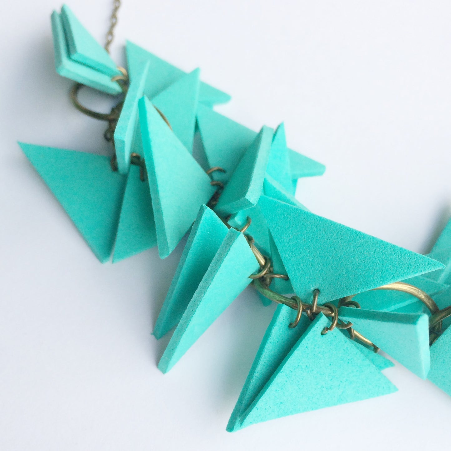TURQUOISE TRIANGLES SOFT NECKLACE