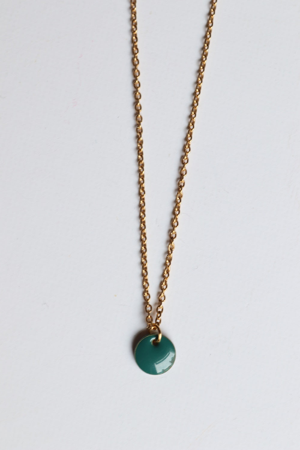BOLDLY SIMPLE GREEN PENDANT
