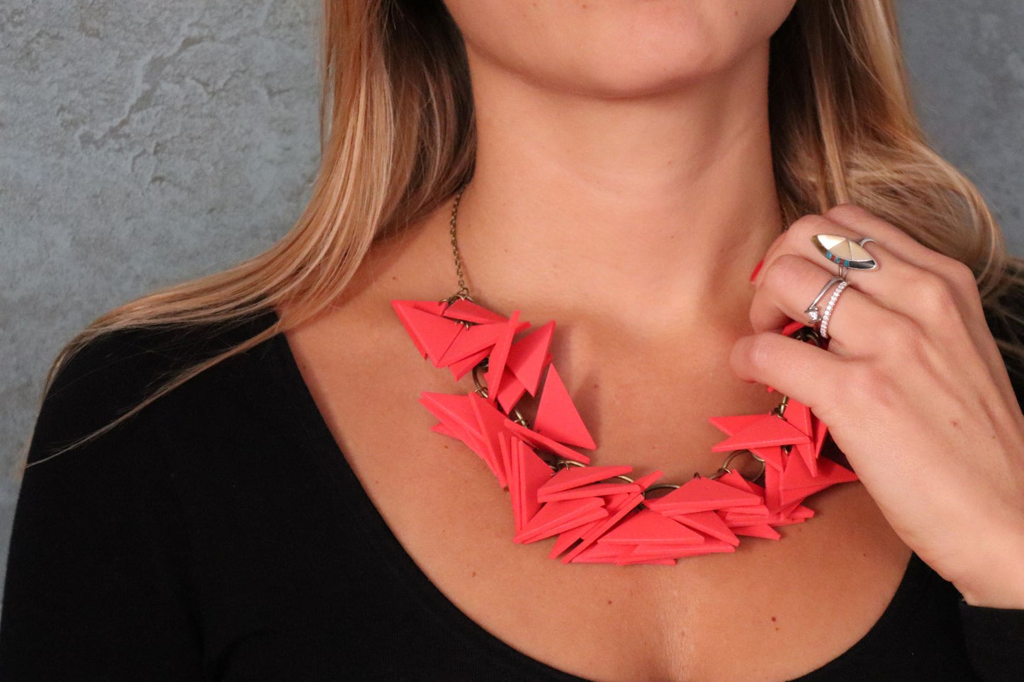 RED TRIANGLES SOFT NECKLACE